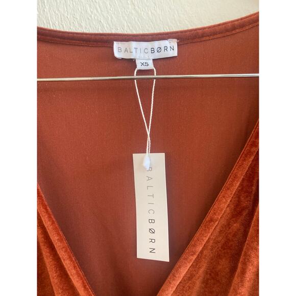 NWT Baltic Born Meghan Velvet Wrap Maxi Dress Rust Copper Spice Fall XS - Picture 5 of 8